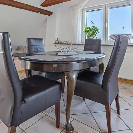 Apartman Dachstuebchen *